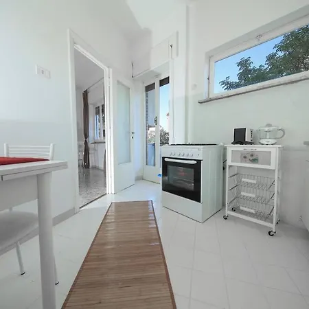 St Peter's View Apartment *